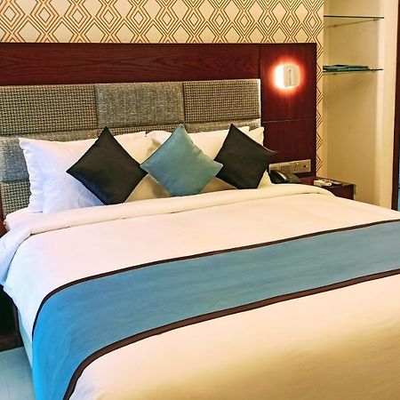 Nascent Gardenia Luxury Suites Дакка Экстерьер фото