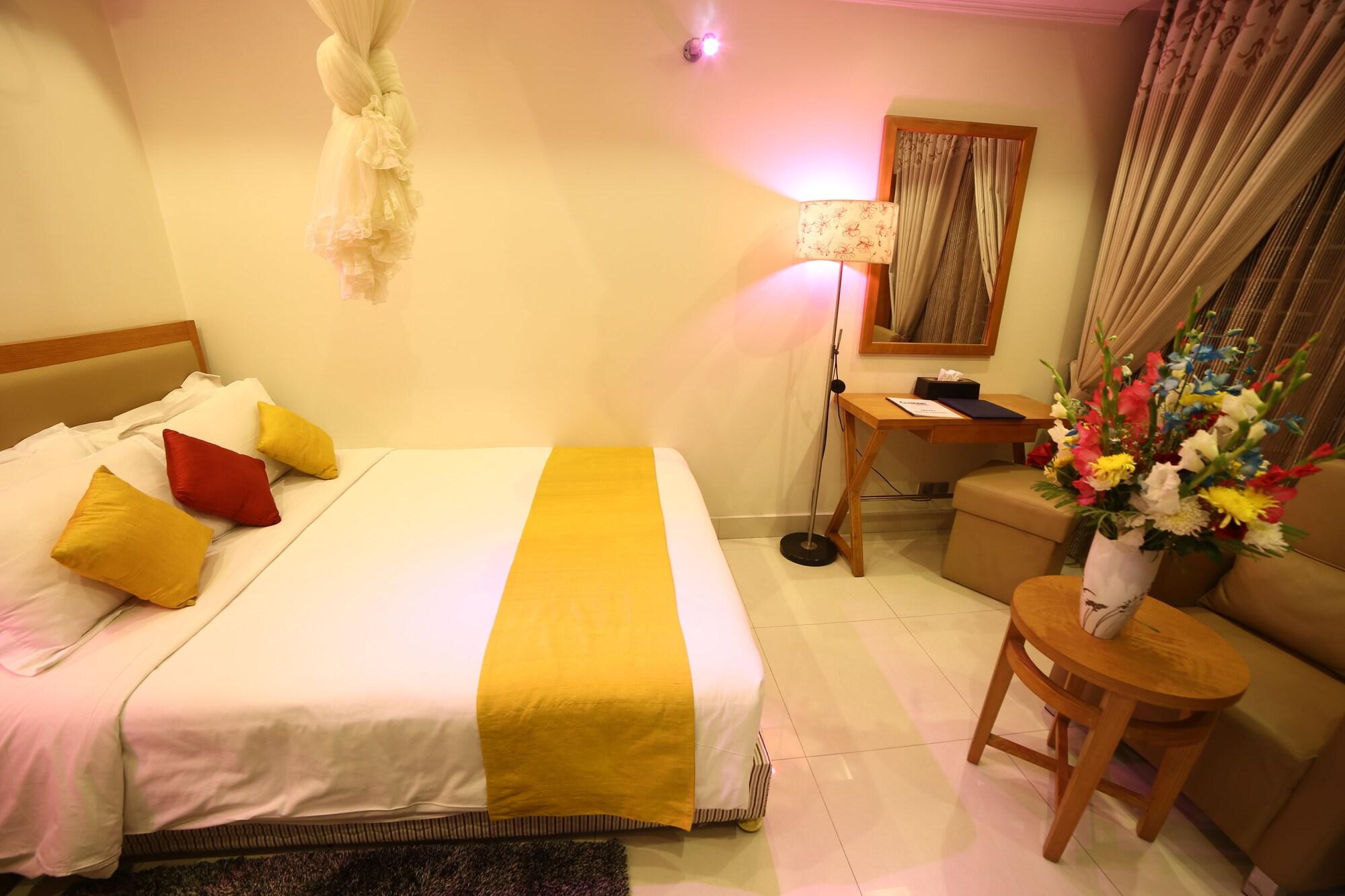 Nascent Gardenia Luxury Suites Дакка Экстерьер фото
